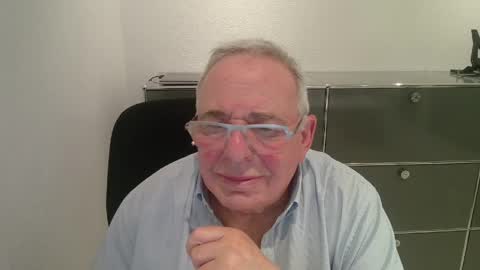 martin_1947 online show from June 1, 9:05 pm