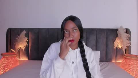 Laura online show from March 8, 5:28 am