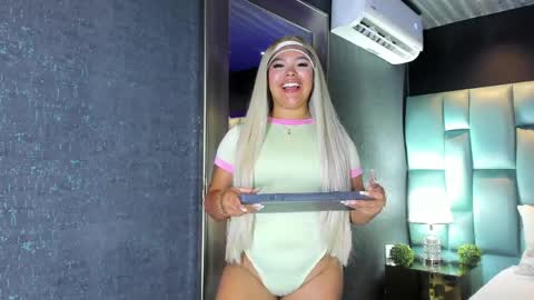 Martina Garcia online show from April 18, 7:58 pm