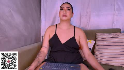 Snapshot of martinaladino chatting on October 20, 4:39 am MARTINA ntmu Lets talk I promise not to bite you or yes IG martina26l online show from October 20, 4:39 am
