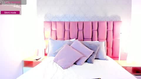 martina rizzi online show from December 4, 3:50 am