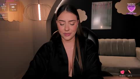 Martinna Bonnet online show from March 11, 5:35 pm