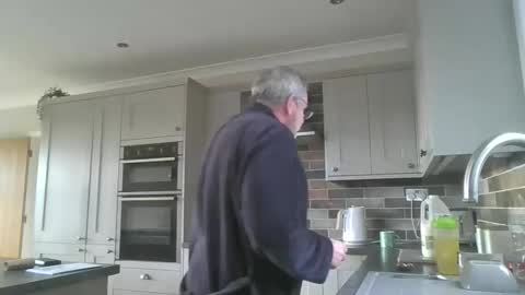 martinrgbxxxx online show from March 10, 9:57 am