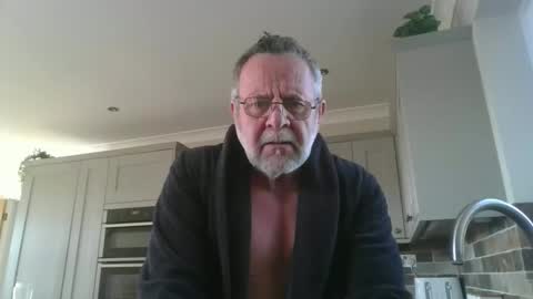 martinrgbxxxx online show from April 22, 8:43 am