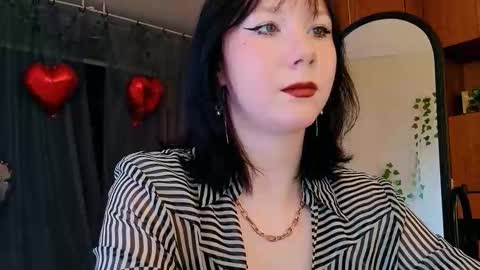 Nancy online show from March 25, 2:24 pm