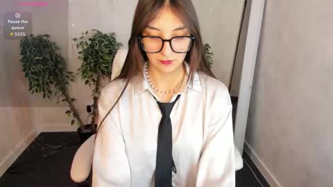 Carrie online show from October 27, 10:04 am