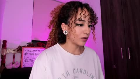 Mary Jane  online show from April 8, 2:58 am