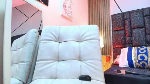 mary online show from March 20, 8:03 pm