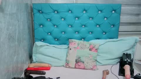  Mary Moon  online show from March 4, 11:40 am