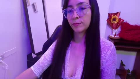 MARYAM online show from April 1, 1:12 pm