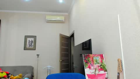Maryann online show from May 15, 1:40 pm