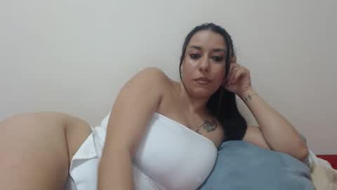 maryem online show from February 13, 2:31 pm