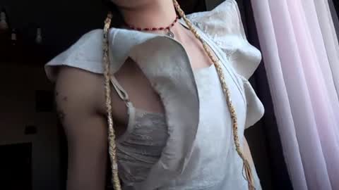 MaryJane online show from April 2, 10:11 am