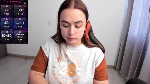 Dulce Maria online show from February 2, 5:20 pm