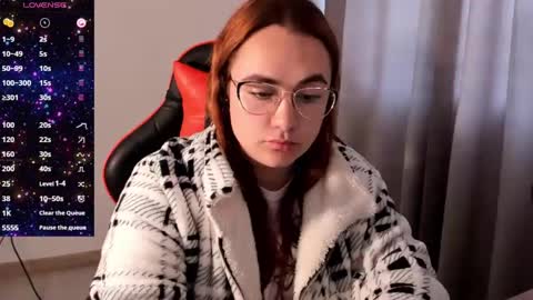 Dulce Maria online show from October 7, 10:17 pm