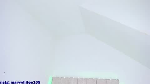 Mary  online show from October 25, 9:37 pm