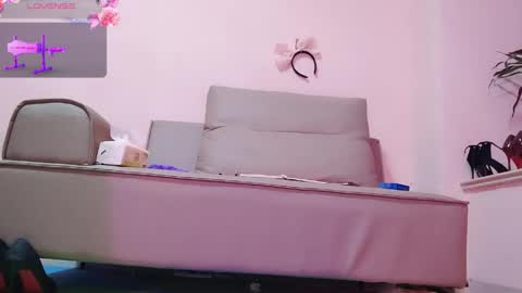 maryzhong online show from April 12, 12:20 pm