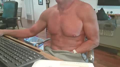 mascmuscle49 online show from December 5, 9:11 pm