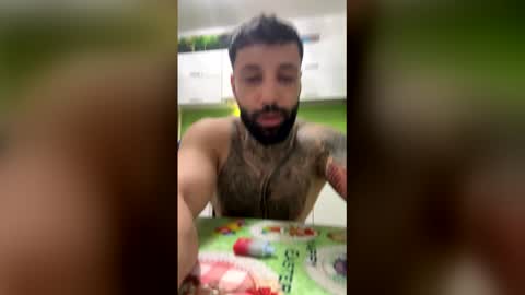 masculineguy69 online show from May 3, 2:28 am