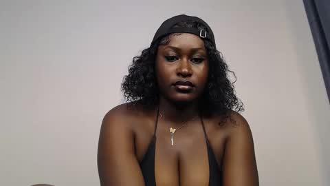 mashmellow_m online show from January 16, 4:32 am