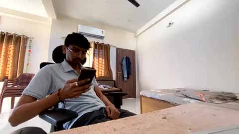 Mask Boy online show from March 5, 3:51 am