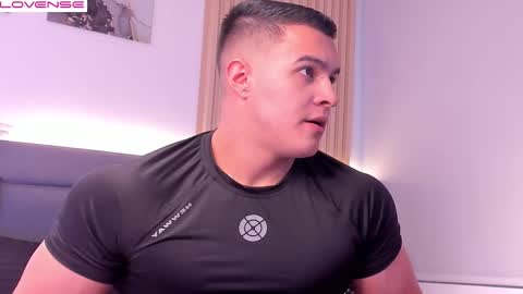 Mason Bennet online show from December 13, 8:48 pm