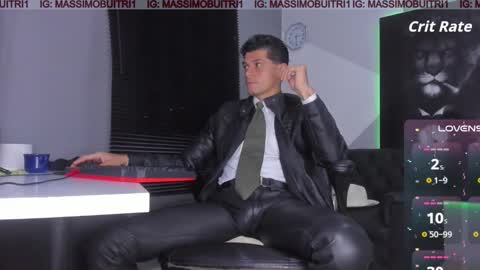 I am Massimo online show from November 7, 11:40 pm