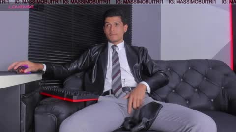 I am Massimo online show from April 18, 12:12 am