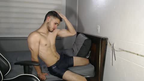 massimo online show from February 4, 11:49 pm