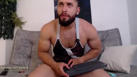 Massimo online show from March 2, 3:44 am