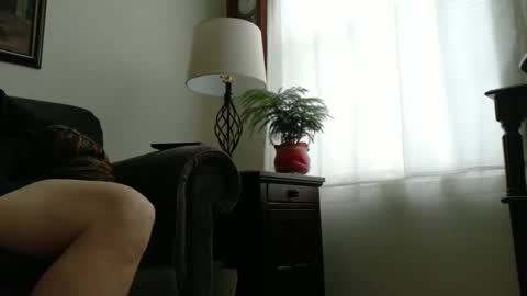 Snapshot of master_thorn chatting on October 19, 6:34 pm Master Thorn online show from October 19, 6:34 pm