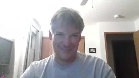 Snapshot of master_thorn chatting on October 21, 1:44 am Master Thorn online show from October 21, 1:44 am