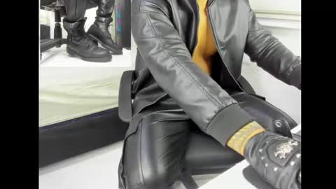 mastercash_leather online show from December 22, 3:35 am