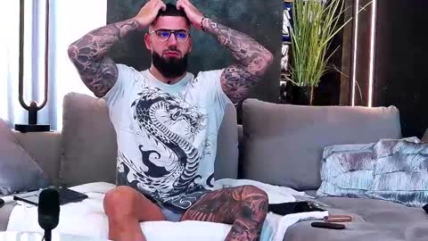 masterkingofmuscle online show from March 12, 8:19 am