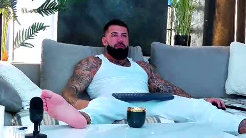 masterkingofmuscle online show from September 18, 8:40 am