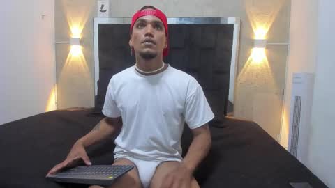 Mateo and Noah online show from November 1, 5:23 pm