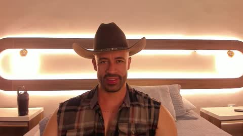 Mateo online show from March 12, 7:50 pm