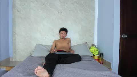 matheoo_23 online show from March 23, 7:41 pm