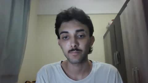 matheuscorumbar online show from April 4, 4:08 am