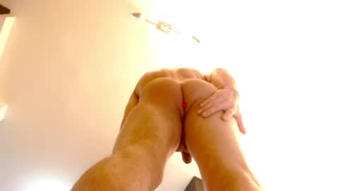 STRURIBE ON INSTAGRAM online show from January 21, 10:19 pm