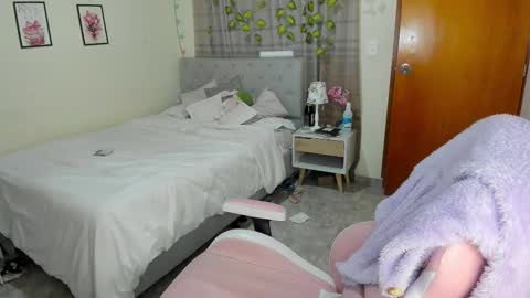 Daniela online show from December 1, 3:37 am