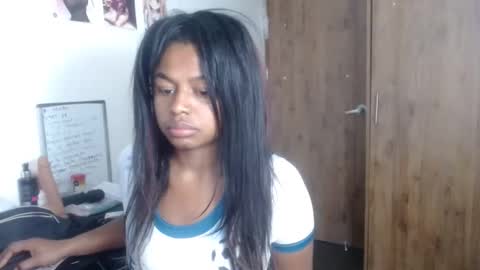 Snapshot of matilde27 chatting on January 10, 9:02 am Daniela online show from January 10, 9:02 am