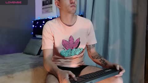 ---Matteo--- online show from November 17, 2:36 am