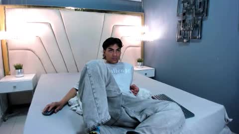 mattfiore online show from December 3, 11:55 am