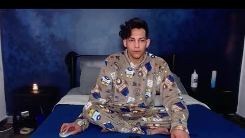 matthew_hawk19 online show from February 3, 1:59 pm