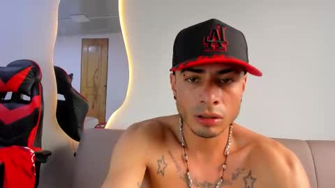 Matthew online show from December 15, 9:44 pm