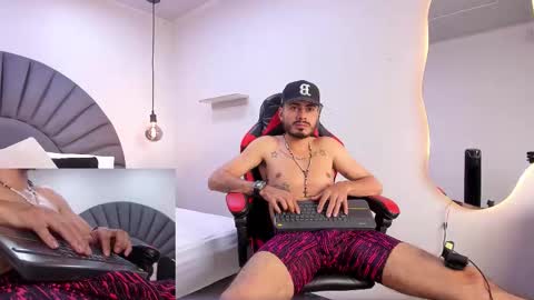 Matthew online show from February 8, 9:18 pm