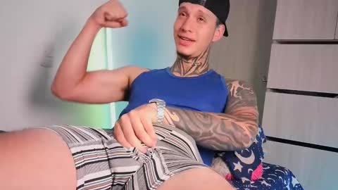 Snapshot of matthewjones1 chatting on October 17, 4:22 pm Matt online show from October 17, 4:22 pm