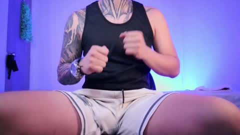 Snapshot of matthewjones1 chatting on December 4, 6:44 pm Matt online show from December 4, 6:44 pm