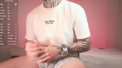 Snapshot of matthewjones1 chatting on February 11, 3:08 pm Matt online show from February 11, 3:08 pm